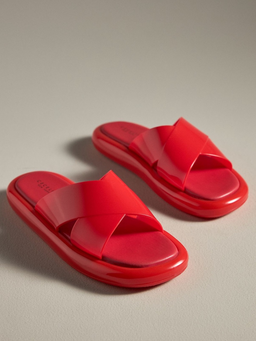Cecelia New York Skip Sandals Slides Red Size 7